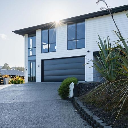 Villa Modern Family Friendly Getaway Dunedin Exterior foto
