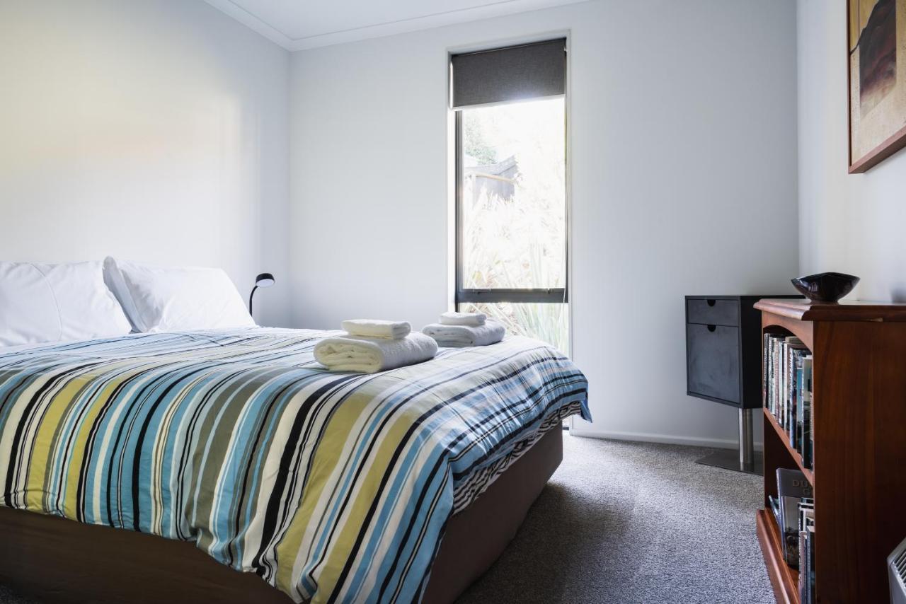 Villa Modern Family Friendly Getaway Dunedin Exterior foto